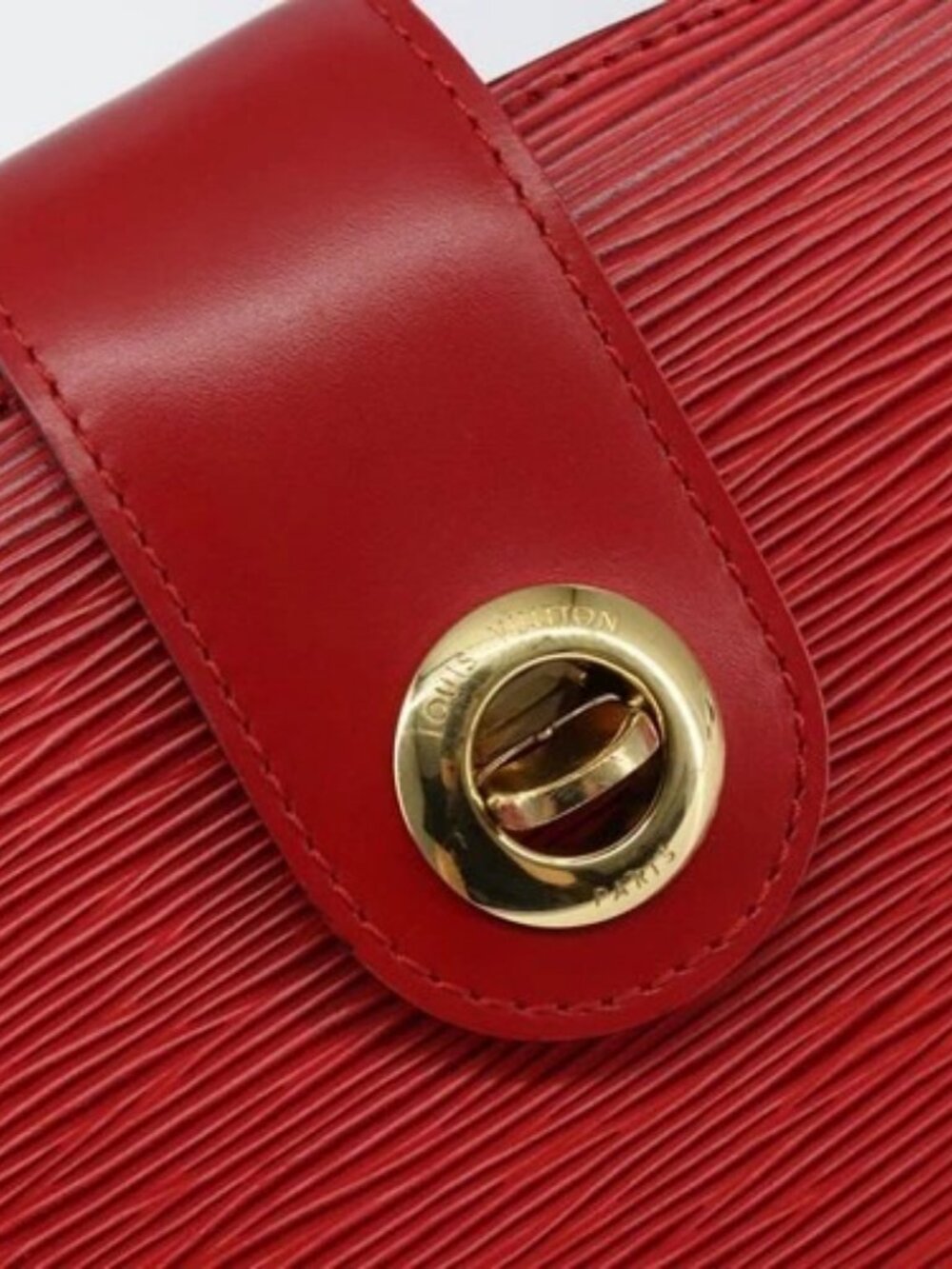 LOUIS VUITTON Epi Capuchin Shoulder Bag Red - Picture 13 of 16
